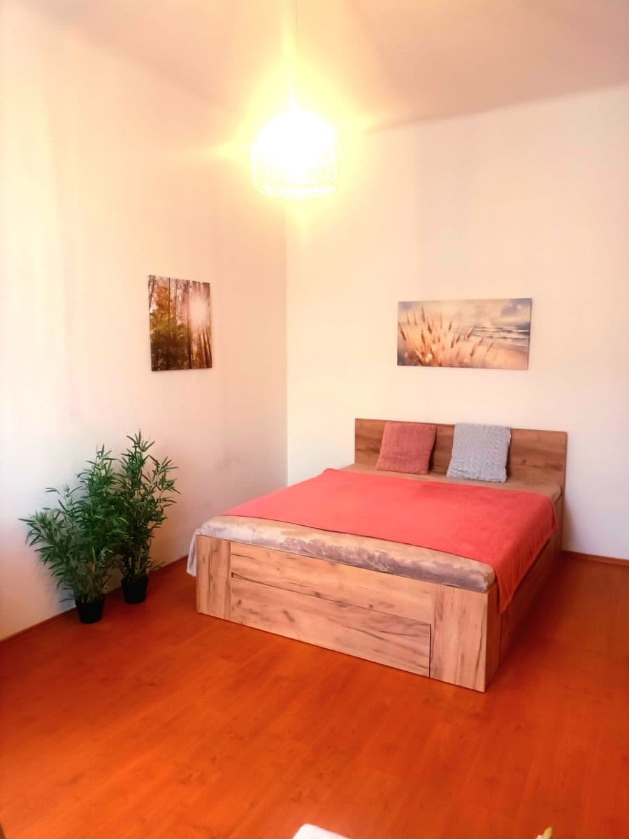 Prenájom bytu 2-izbový 51 m², Jaurisova, Praha, Praha Prenájom bytu 2-izbový 51 m², Jaurisova, Praha, Praha