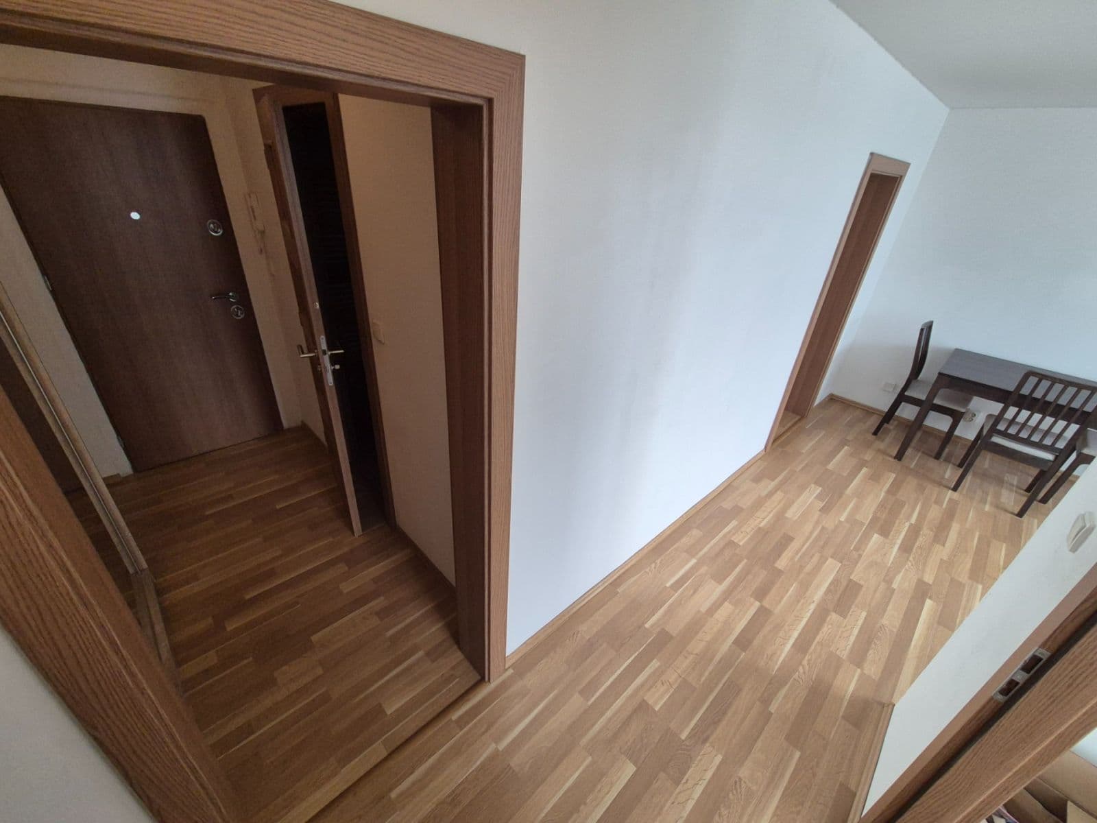 Prenájom bytu 2-izbový 43 m², Strašnická, Praha, Praha Prenájom bytu 2-izbový 43 m², Strašnická, Praha, Praha