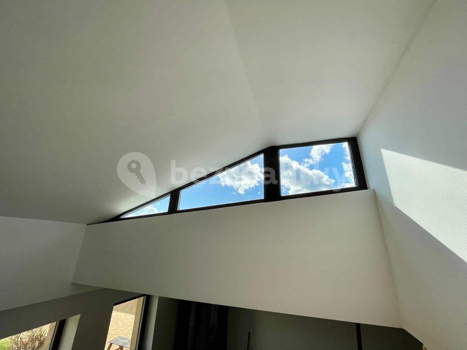 Prenájom bytu 2-izbový 75 m², Na Výsluní, Králův Dvůr, Středočeský kraj Prenájom bytu 2-izbový 75 m², Na Výsluní, Králův Dvůr, Středočeský kraj