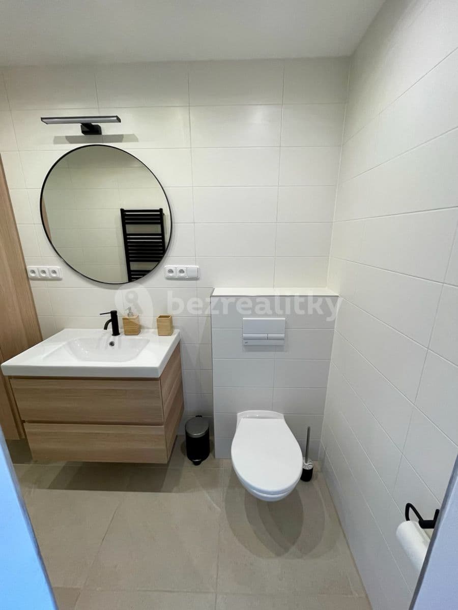 Prenájom bytu 2-izbový 75 m², Na Výsluní, Králův Dvůr, Středočeský kraj Prenájom bytu 2-izbový 75 m², Na Výsluní, Králův Dvůr, Středočeský kraj