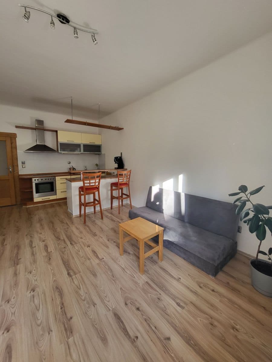 Prenájom bytu 2-izbový 45 m², Na Výsledku I, Praha, Praha Prenájom bytu 2-izbový 45 m², Na Výsledku I, Praha, Praha