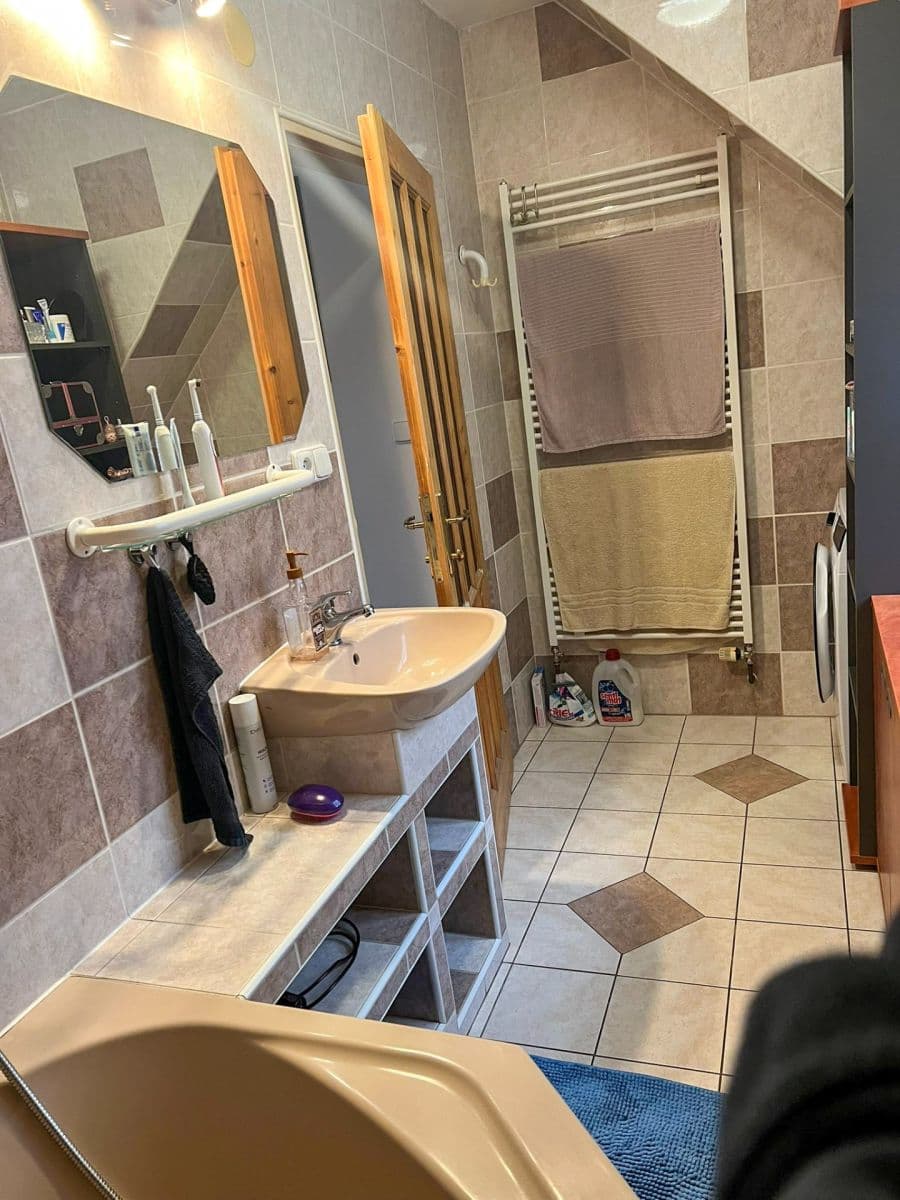 Prenájom bytu 3-izbový 120 m², U Albrechtova vrchu, Praha, Praha Prenájom bytu 3-izbový 120 m², U Albrechtova vrchu, Praha, Praha