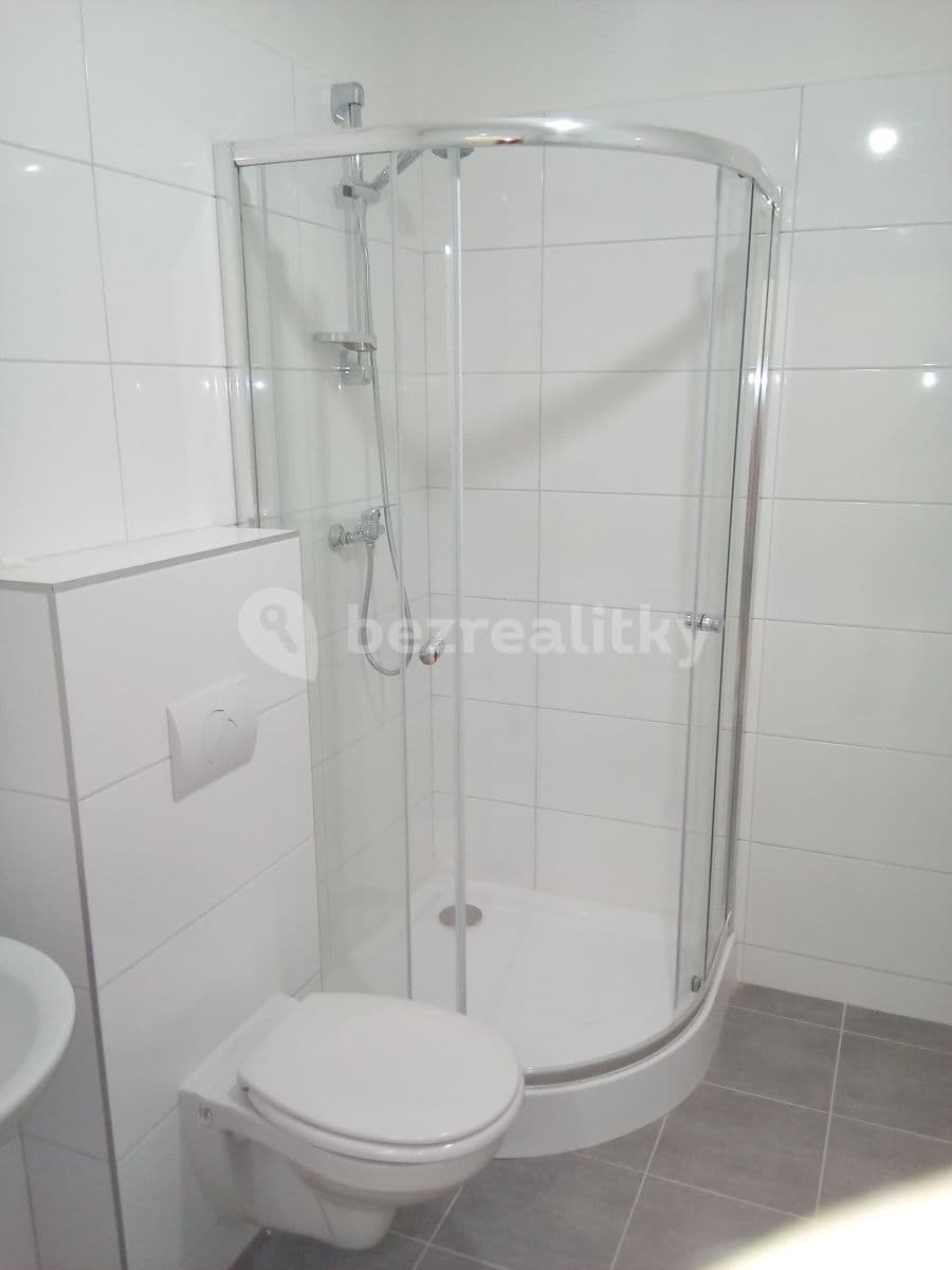 Prenájom bytu 2-izbový 53 m², Jindřichův Hradec, Jihočeský kraj Prenájom bytu 2-izbový 53 m², Jindřichův Hradec, Jihočeský kraj