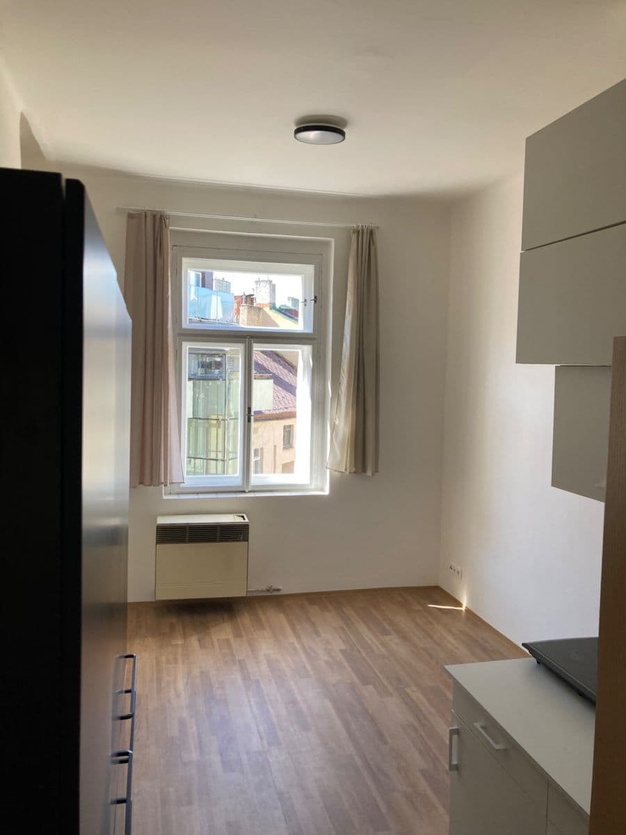 Prenájom bytu Garsoniéra 27 m², Mexická, Praha, Praha Prenájom bytu Garsoniéra 27 m², Mexická, Praha, Praha
