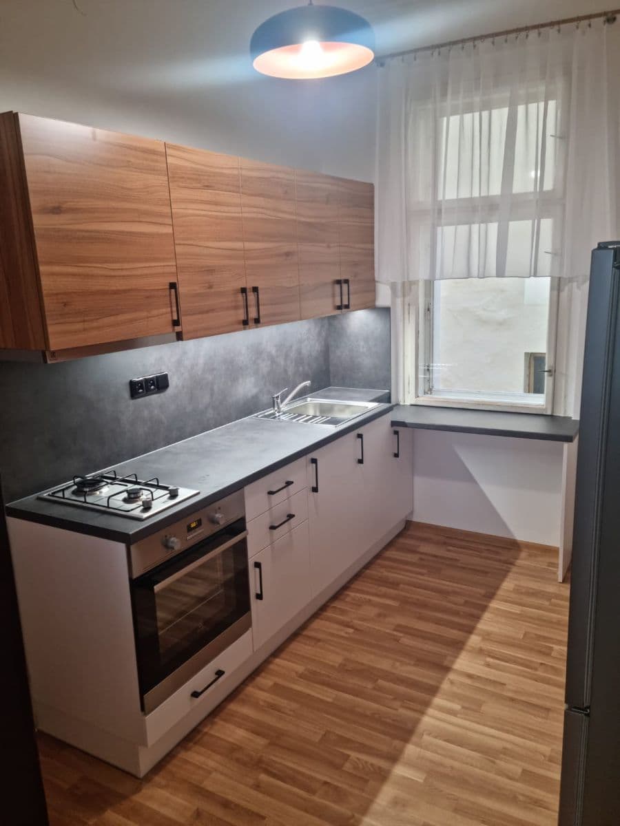 Prenájom bytu 2-izbový 50 m², Krokova, Praha, Praha Prenájom bytu 2-izbový 50 m², Krokova, Praha, Praha