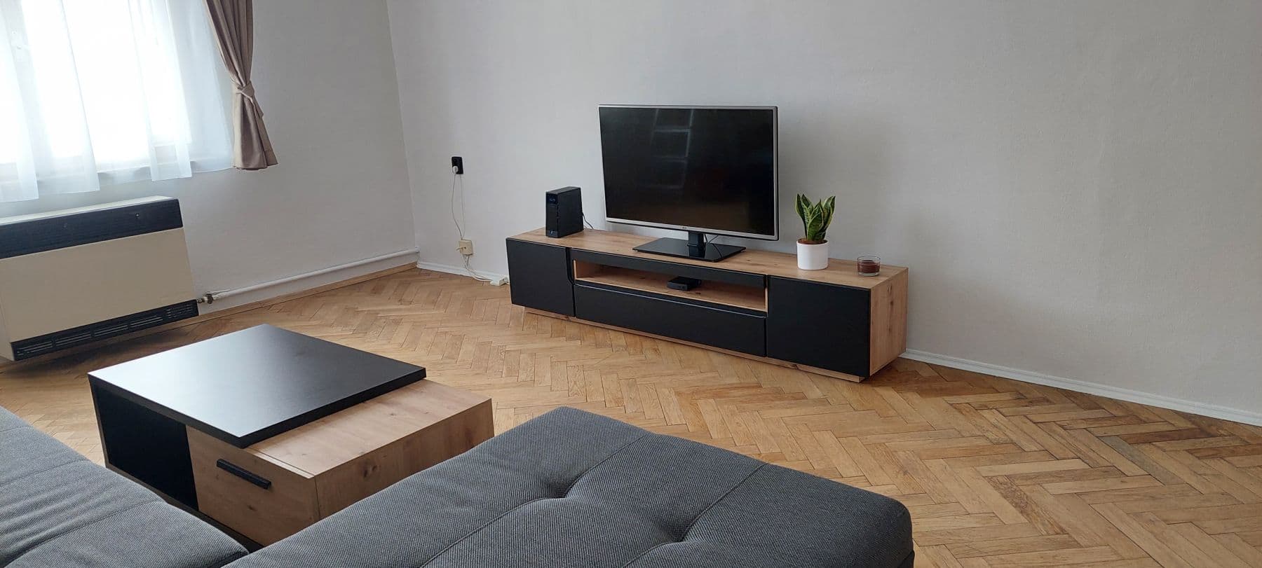 Prenájom bytu 2-izbový 50 m², Krokova, Praha, Praha Prenájom bytu 2-izbový 50 m², Krokova, Praha, Praha
