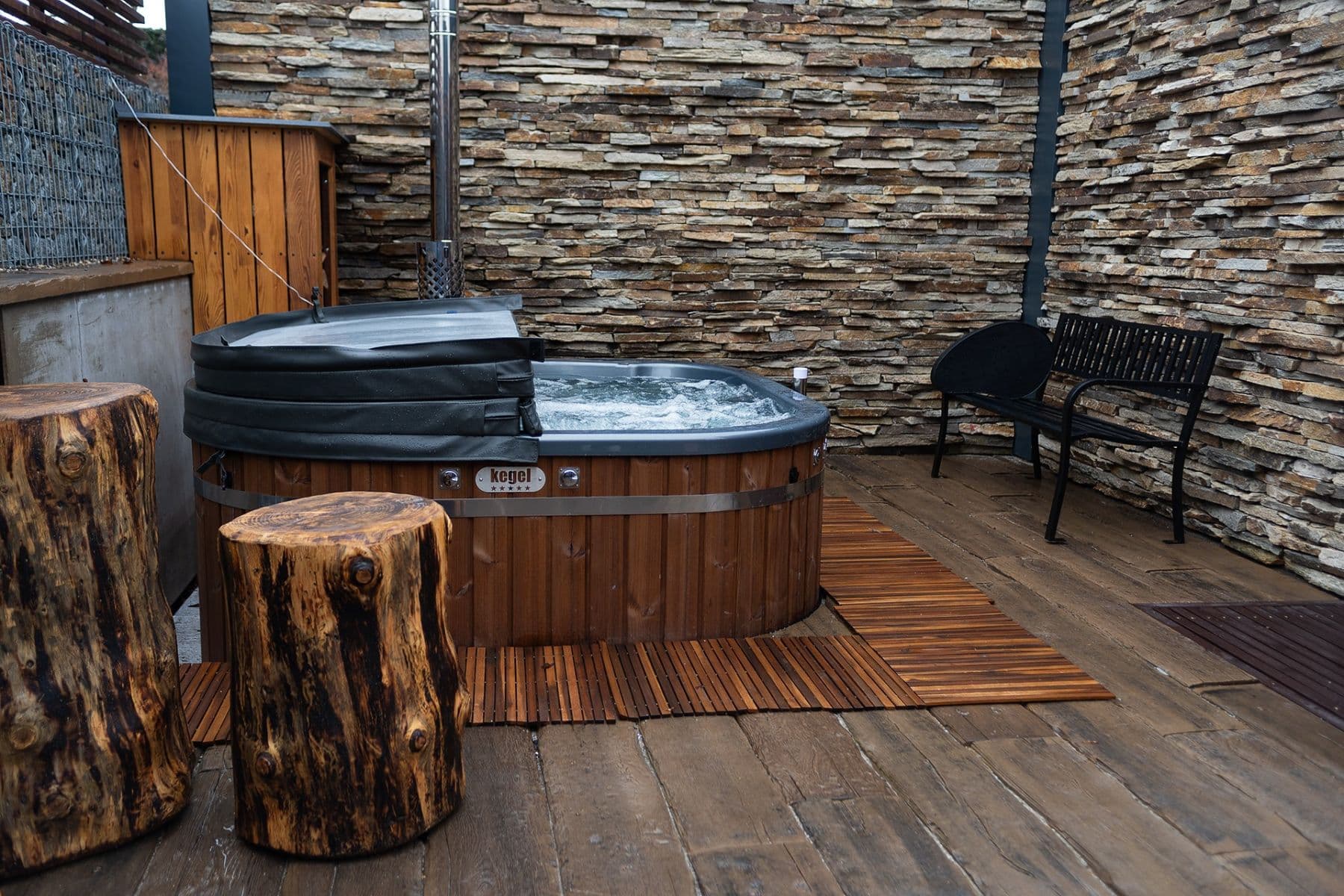 Prenájom bytu 2-izbový 40 m², K Sádkám, Praha, Praha Prenájom bytu 2-izbový 40 m², K Sádkám, Praha, Praha