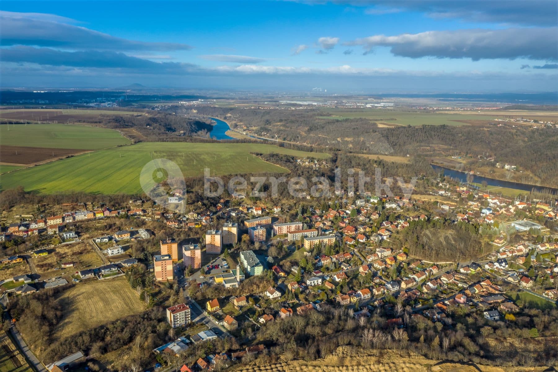 Prenájom bytu 3-izbový 66 m², Pod Saharou, Libčice nad Vltavou, Středočeský kraj Prenájom bytu 3-izbový 66 m², Pod Saharou, Libčice nad Vltavou, Středočeský kraj