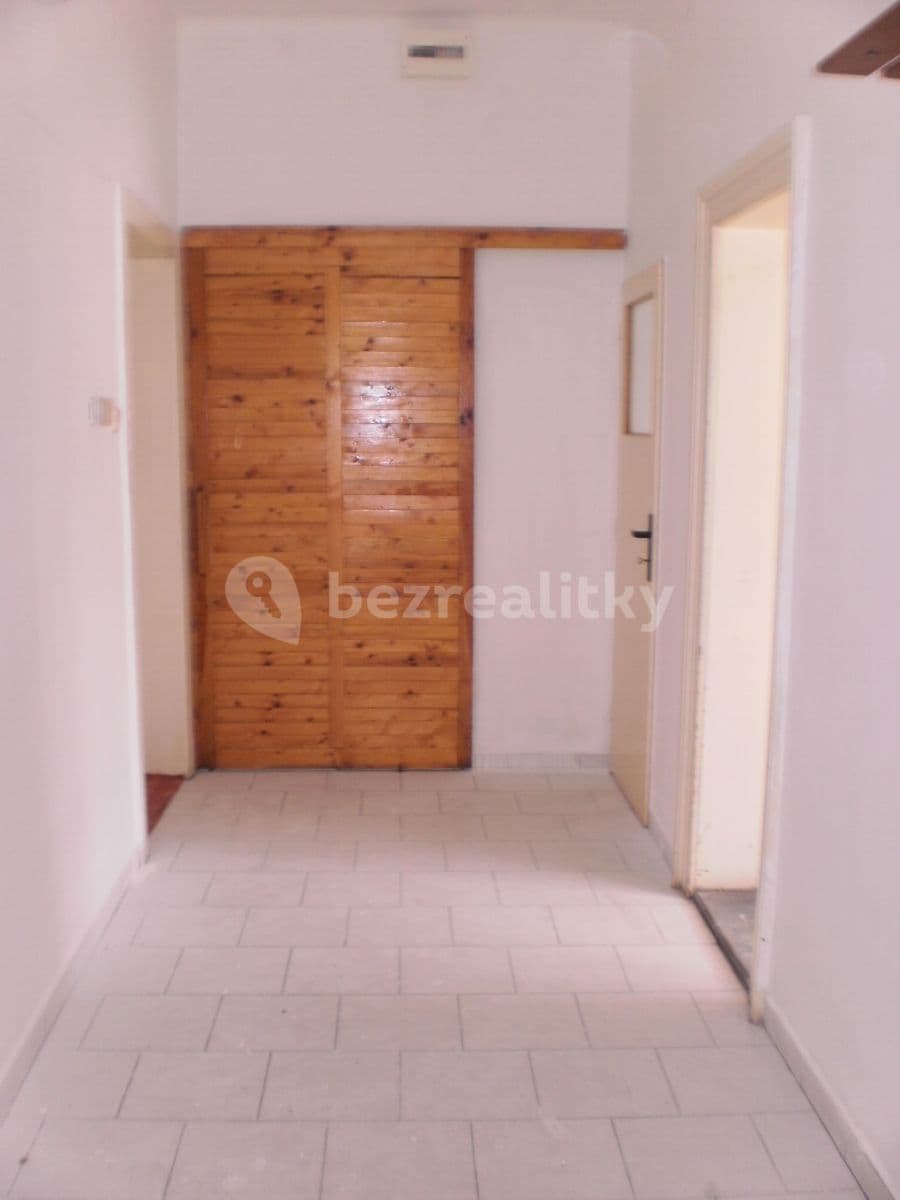 Prenájom bytu 1-izbový 56 m², Skuhrov nad Bělou, Královéhradecký kraj Prenájom bytu 1-izbový 56 m², Skuhrov nad Bělou, Královéhradecký kraj