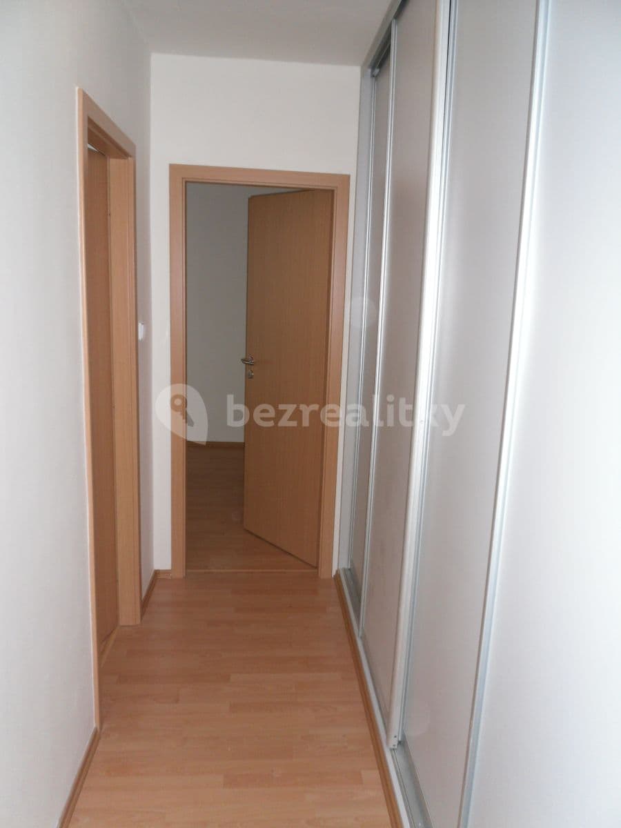 Prenájom bytu 3-izbový 74 m², Podle Kačerova, Praha, Praha Prenájom bytu 3-izbový 74 m², Podle Kačerova, Praha, Praha