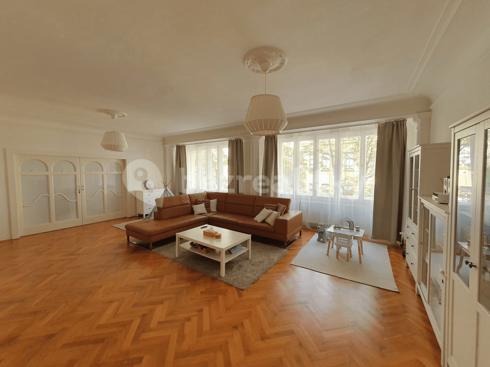 Prenájom bytu 3-izbový 133 m², Zoubkova, Praha, Praha Prenájom bytu 3-izbový 133 m², Zoubkova, Praha, Praha