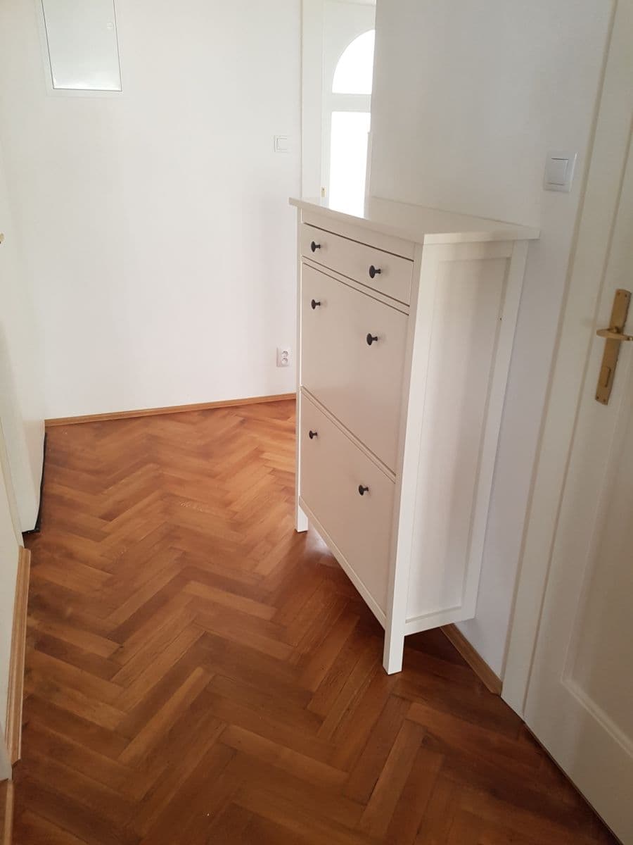 Prenájom bytu 3-izbový 133 m², Zoubkova, Praha, Praha Prenájom bytu 3-izbový 133 m², Zoubkova, Praha, Praha