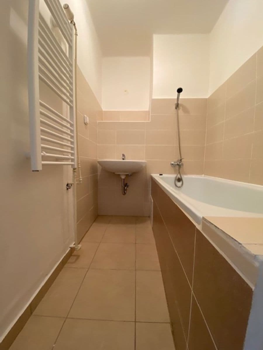 Prenájom bytu 2-izbový 55 m², Hlavní třída, Havířov, Moravskoslezský kraj Prenájom bytu 2-izbový 55 m², Hlavní třída, Havířov, Moravskoslezský kraj