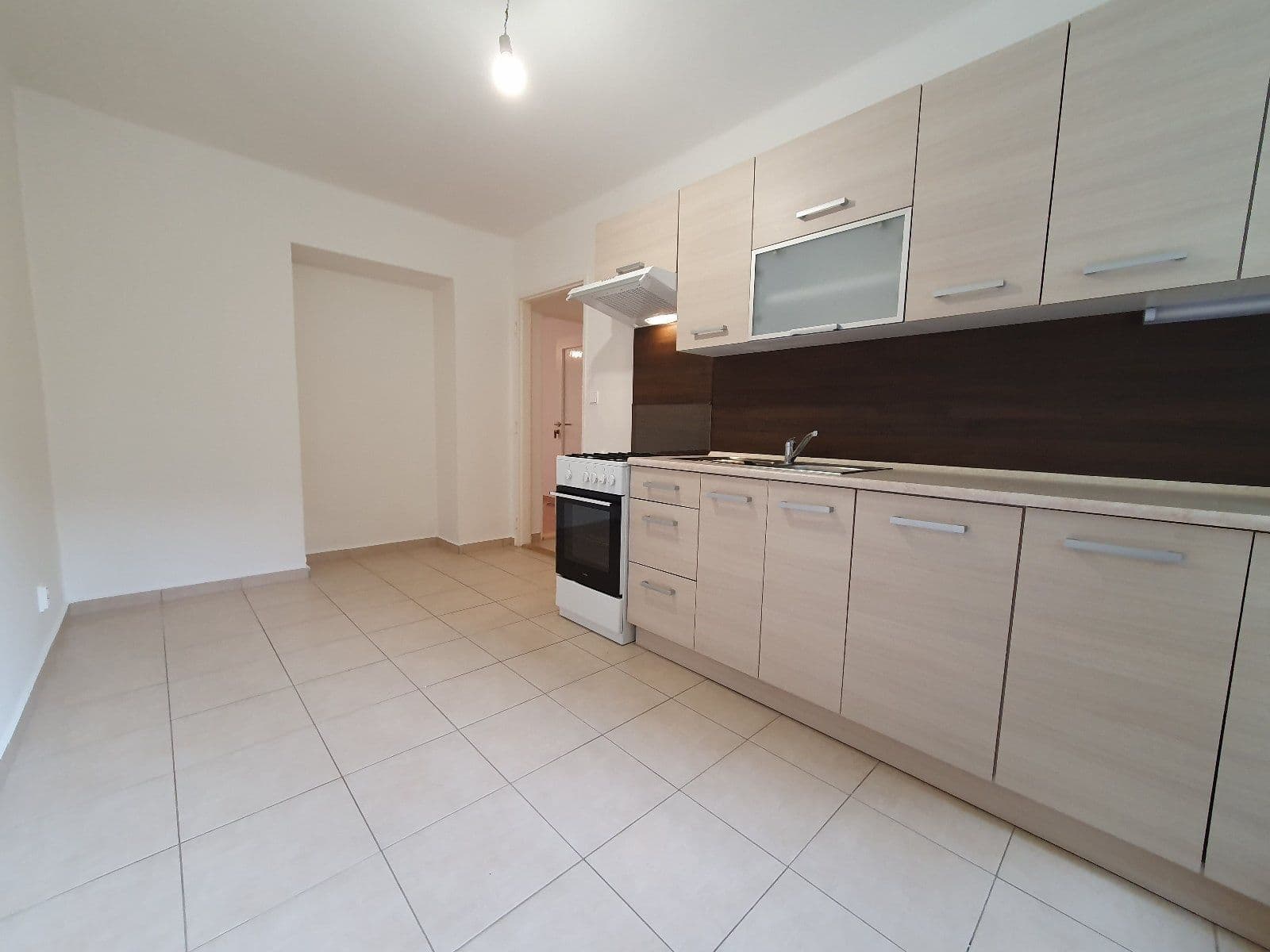 Prenájom bytu 2-izbový 55 m², Hlavní třída, Havířov, Moravskoslezský kraj Prenájom bytu 2-izbový 55 m², Hlavní třída, Havířov, Moravskoslezský kraj