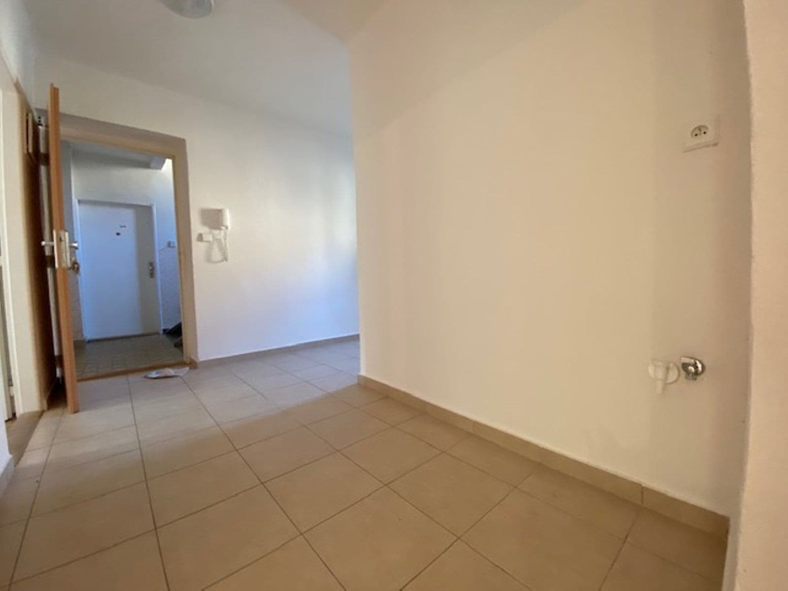 Prenájom bytu 2-izbový 55 m², Hlavní třída, Havířov, Moravskoslezský kraj Prenájom bytu 2-izbový 55 m², Hlavní třída, Havířov, Moravskoslezský kraj