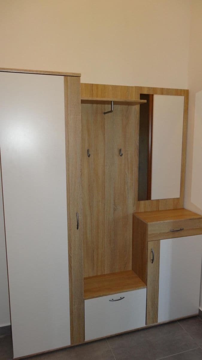 Prenájom bytu 1-izbový 45 m², Fügnerova, Poděbrady, Středočeský kraj Prenájom bytu 1-izbový 45 m², Fügnerova, Poděbrady, Středočeský kraj