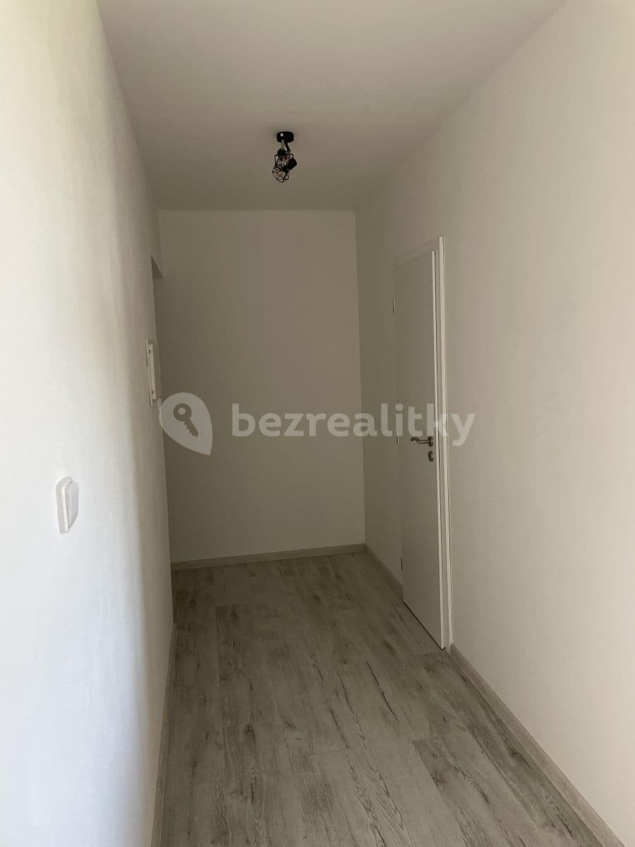 Prenájom bytu 1-izbový 42 m², Vědomice, Ústecký kraj Prenájom bytu 1-izbový 42 m², Vědomice, Ústecký kraj