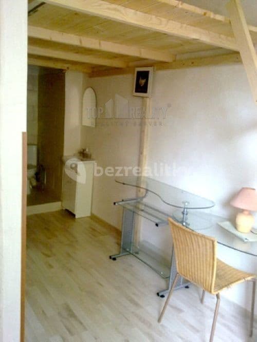 Prenájom bytu 1-izbový 16 m², Jedlíkova, Bratislava - mestská časť Staré Mesto, Bratislavský kraj Prenájom bytu 1-izbový 16 m², Jedlíkova, Bratislava - mestská časť Staré Mesto, Bratislavský kraj