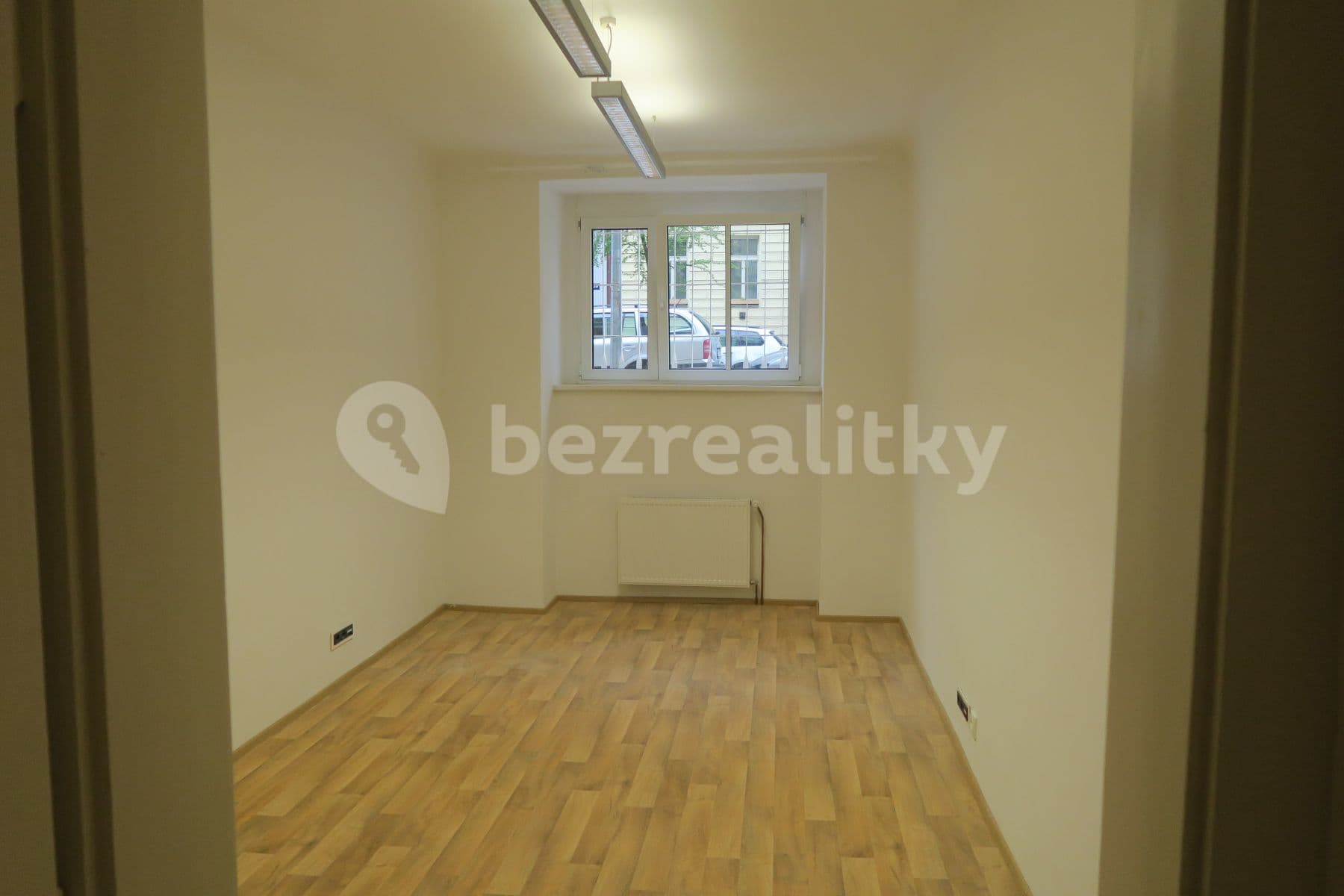 Prenájom bytu 3-izbový 73 m², Jaselská, Praha, Praha Prenájom bytu 3-izbový 73 m², Jaselská, Praha, Praha