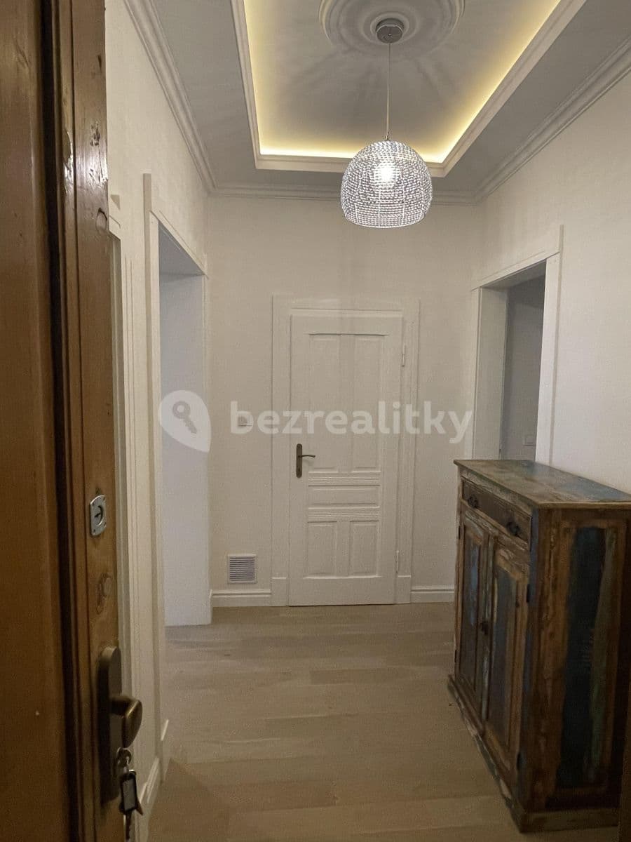 Prenájom bytu 3-izbový 85 m², Sochařská, Praha, Praha Prenájom bytu 3-izbový 85 m², Sochařská, Praha, Praha