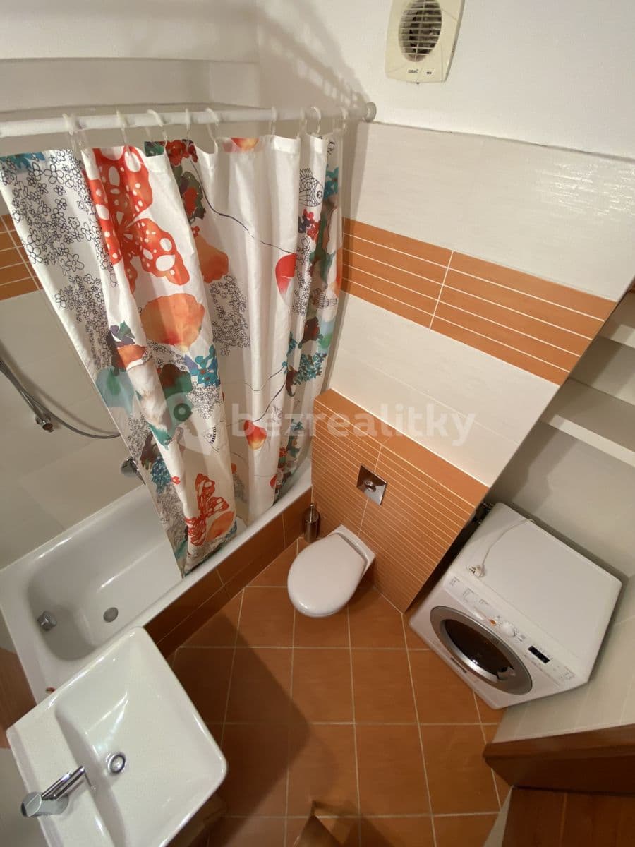 Prenájom bytu 1-izbový 54 m², Litoměřická, Praha, Praha Prenájom bytu 1-izbový 54 m², Litoměřická, Praha, Praha