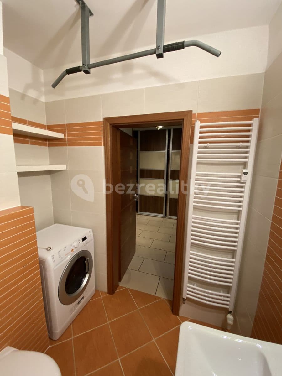 Prenájom bytu 1-izbový 54 m², Litoměřická, Praha, Praha Prenájom bytu 1-izbový 54 m², Litoměřická, Praha, Praha