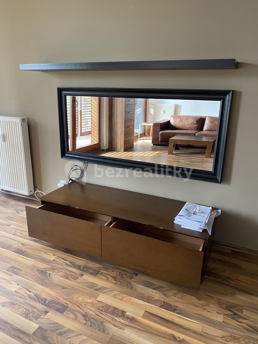 Prenájom bytu 1-izbový 54 m², Litoměřická, Praha, Praha Prenájom bytu 1-izbový 54 m², Litoměřická, Praha, Praha
