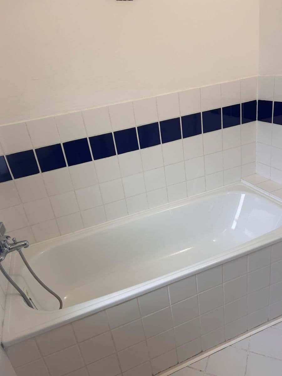 Prenájom bytu Garsoniéra 21 m², Slivenecká, Ořech, Středočeský kraj Prenájom bytu Garsoniéra 21 m², Slivenecká, Ořech, Středočeský kraj