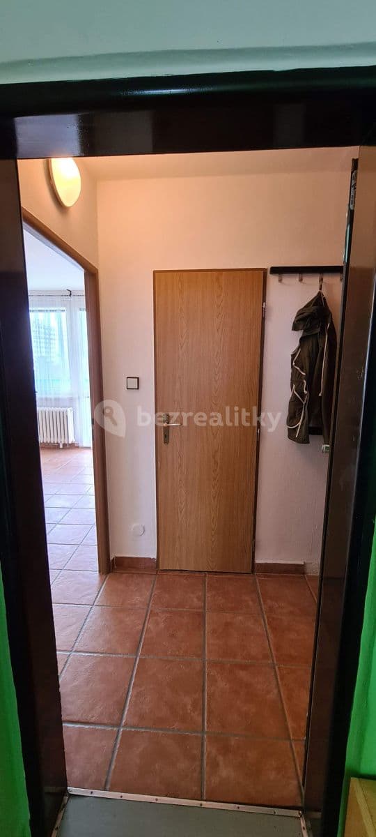 Prenájom bytu 1-izbový 34 m², Bělehradská, Pardubice, Pardubický kraj Prenájom bytu 1-izbový 34 m², Bělehradská, Pardubice, Pardubický kraj