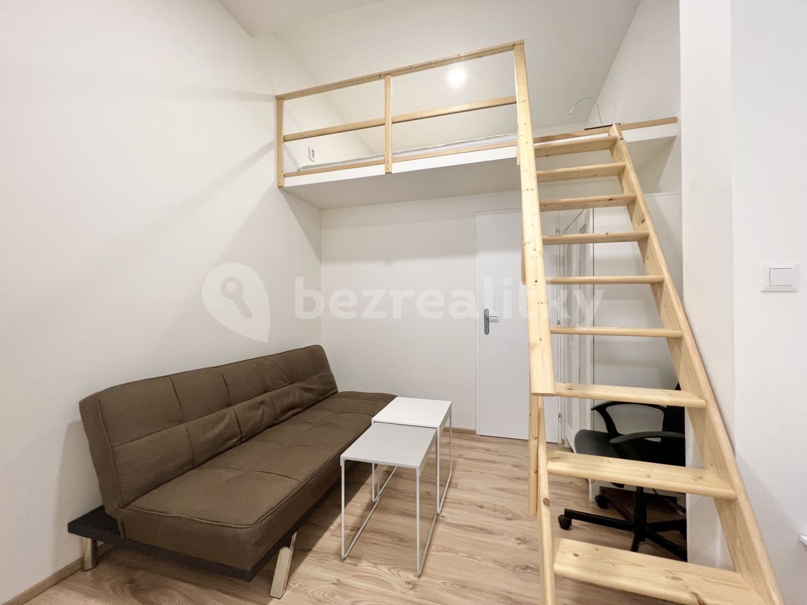 Prenájom bytu 1-izbový 23 m², Hybešova, Brno, Jihomoravský kraj Prenájom bytu 1-izbový 23 m², Hybešova, Brno, Jihomoravský kraj