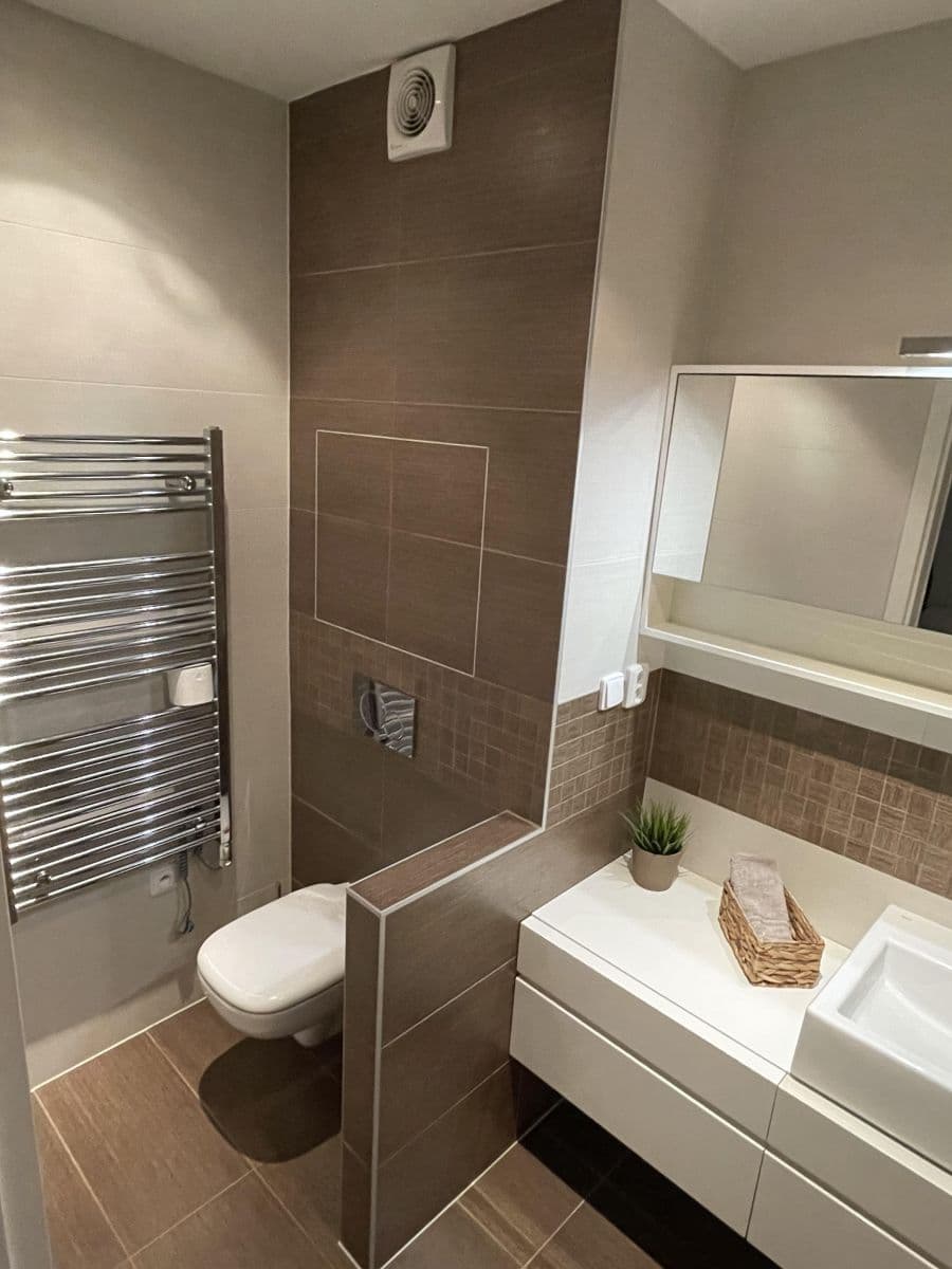 Prenájom bytu 2-izbový 51 m², Bělohorská, Praha, Praha Prenájom bytu 2-izbový 51 m², Bělohorská, Praha, Praha