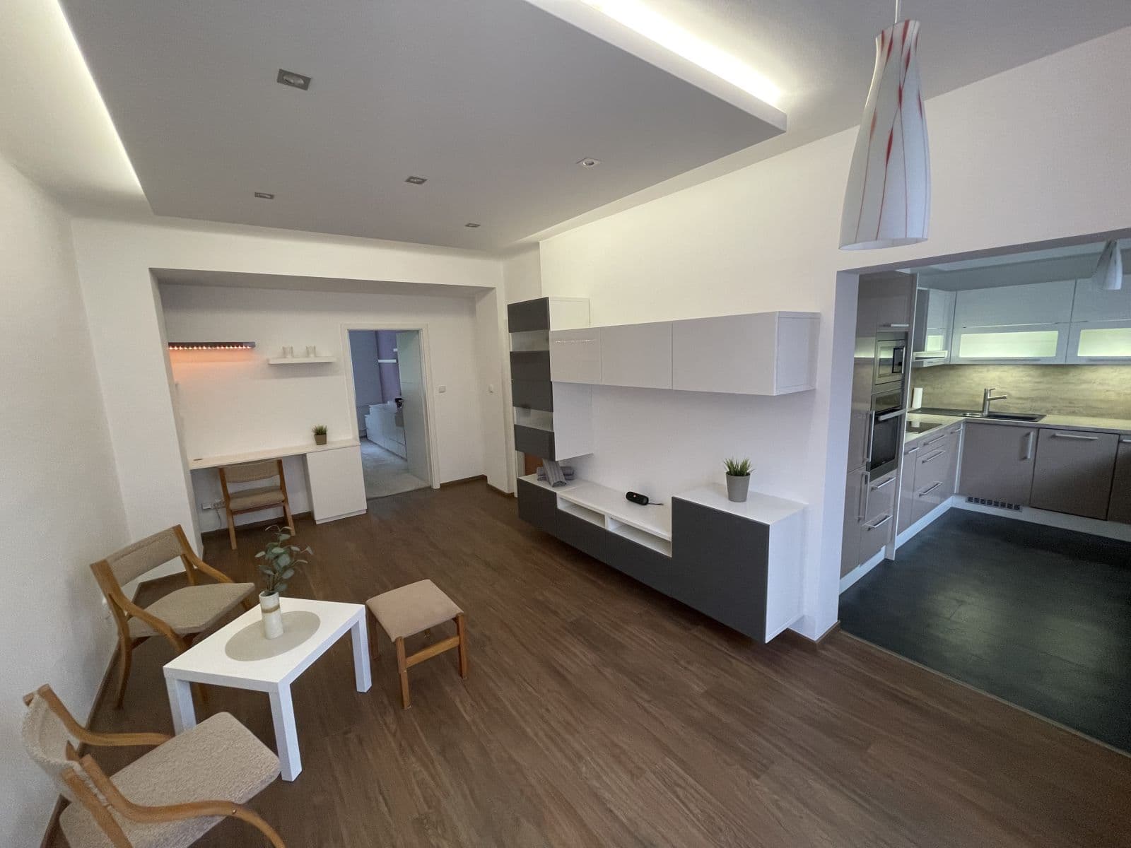 Prenájom bytu 2-izbový 51 m², Bělohorská, Praha, Praha Prenájom bytu 2-izbový 51 m², Bělohorská, Praha, Praha