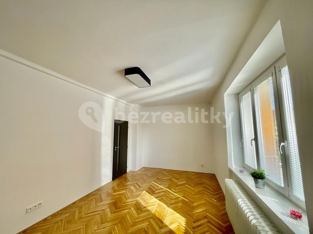 Prenájom bytu 3-izbový 79 m², W. A. Mozarta, Most, Ústecký kraj Prenájom bytu 3-izbový 79 m², W. A. Mozarta, Most, Ústecký kraj