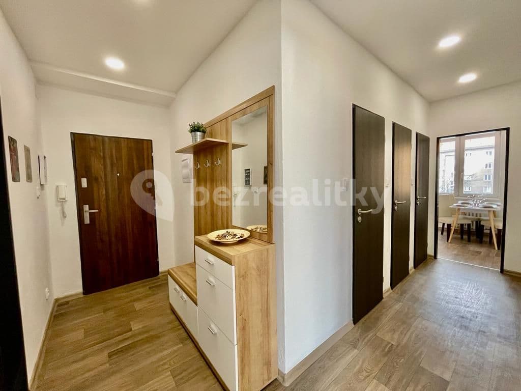 Prenájom bytu 3-izbový 79 m², W. A. Mozarta, Most, Ústecký kraj Prenájom bytu 3-izbový 79 m², W. A. Mozarta, Most, Ústecký kraj