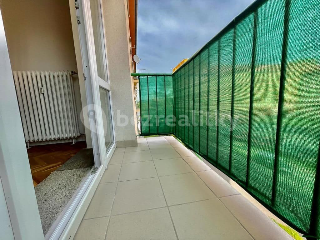 Prenájom bytu 3-izbový 79 m², W. A. Mozarta, Most, Ústecký kraj Prenájom bytu 3-izbový 79 m², W. A. Mozarta, Most, Ústecký kraj