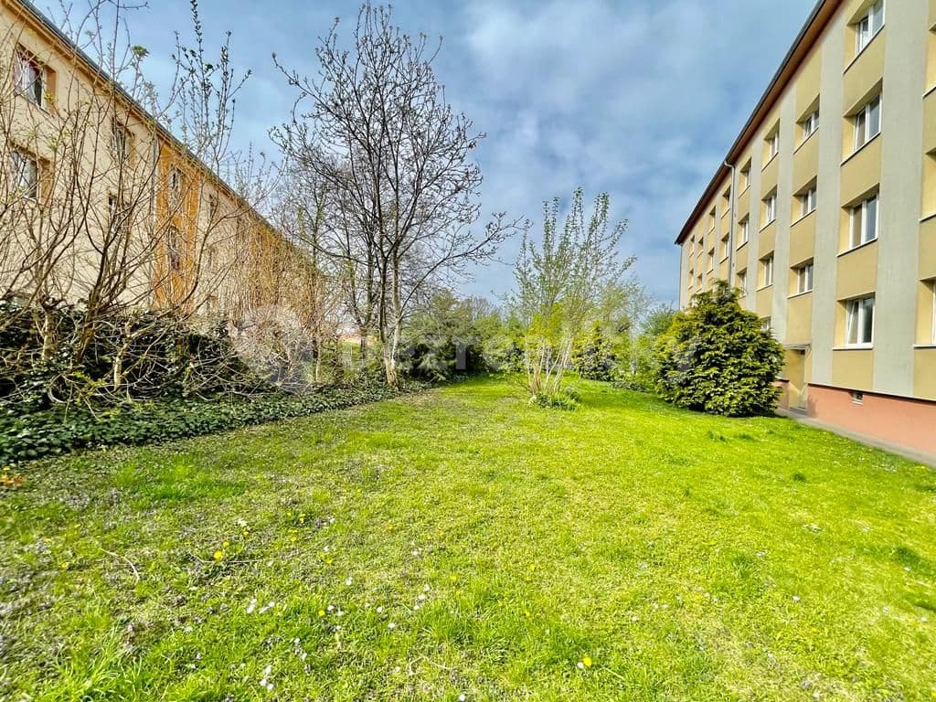 Prenájom bytu 3-izbový 79 m², W. A. Mozarta, Most, Ústecký kraj Prenájom bytu 3-izbový 79 m², W. A. Mozarta, Most, Ústecký kraj
