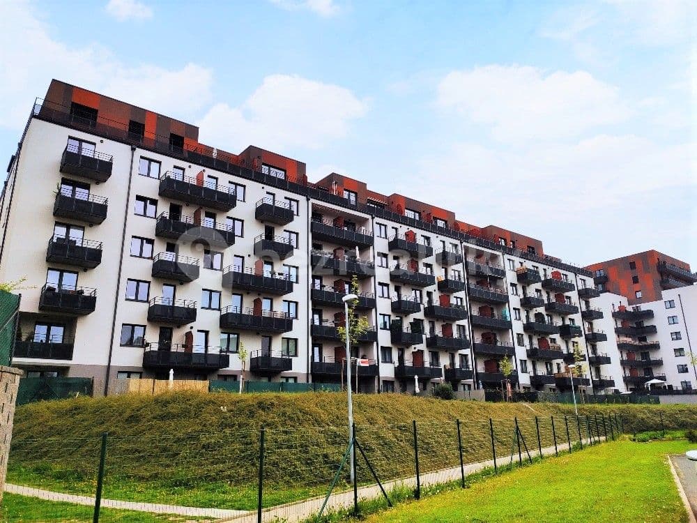 Prenájom bytu 1-izbový 43 m², Škrábkových, Praha, Praha Prenájom bytu 1-izbový 43 m², Škrábkových, Praha, Praha