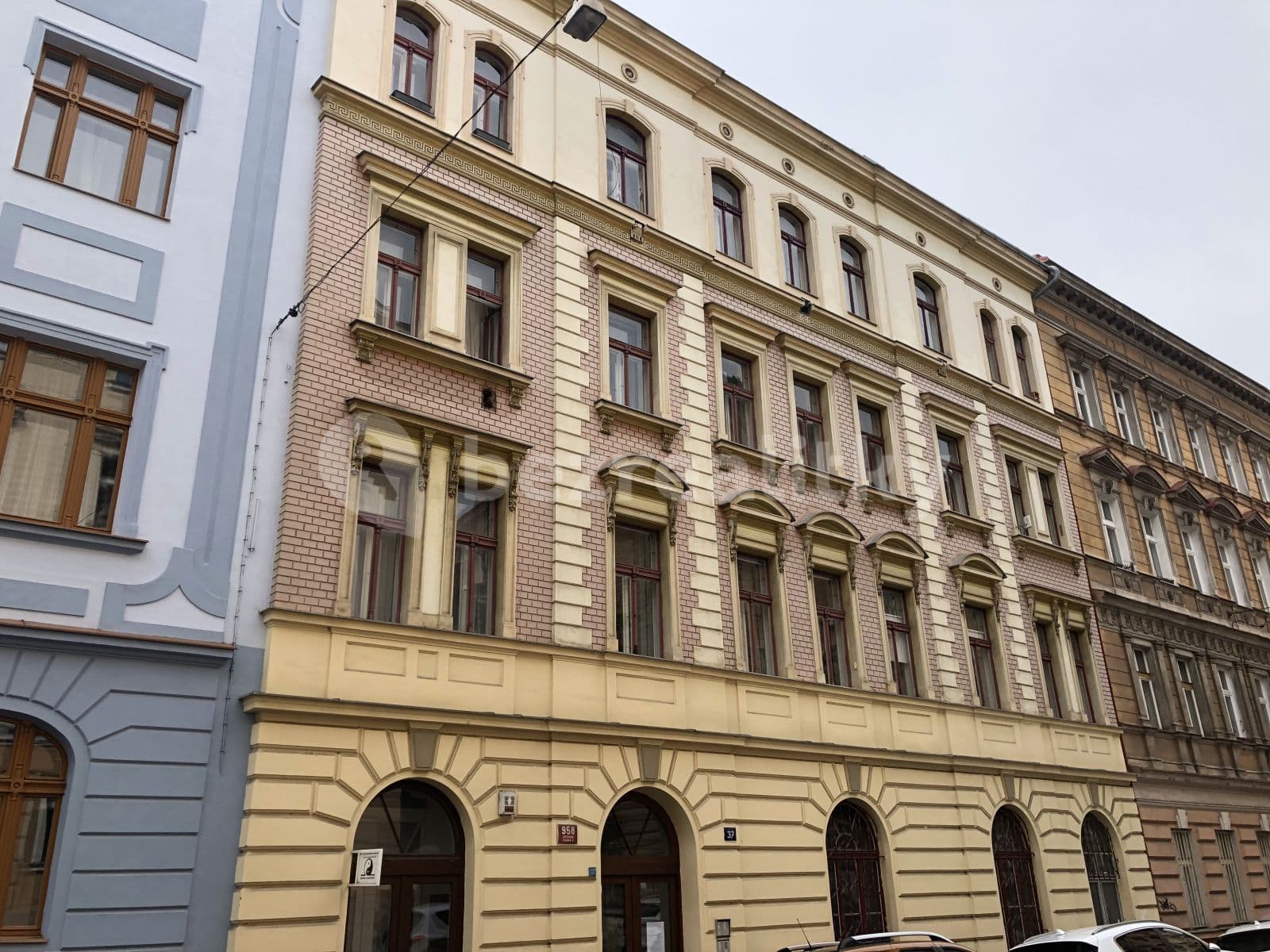 Prenájom bytu 2-izbový 42 m², Grafická, Praha, Praha Prenájom bytu 2-izbový 42 m², Grafická, Praha, Praha