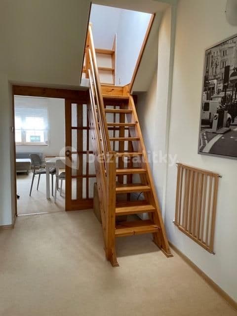 Prenájom bytu 3-izbový 60 m², Ke Džbánu, Praha, Praha Prenájom bytu 3-izbový 60 m², Ke Džbánu, Praha, Praha