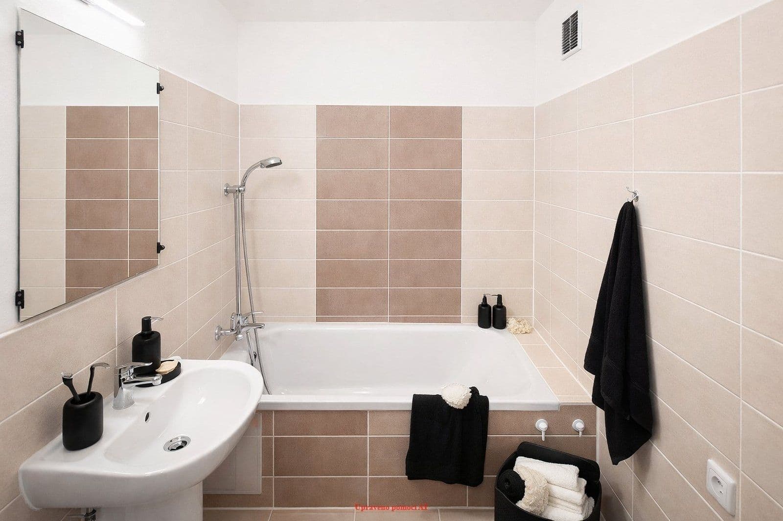 Prenájom bytu 2-izbový 53 m², Slovenská, Karviná, Moravskoslezský kraj Prenájom bytu 2-izbový 53 m², Slovenská, Karviná, Moravskoslezský kraj