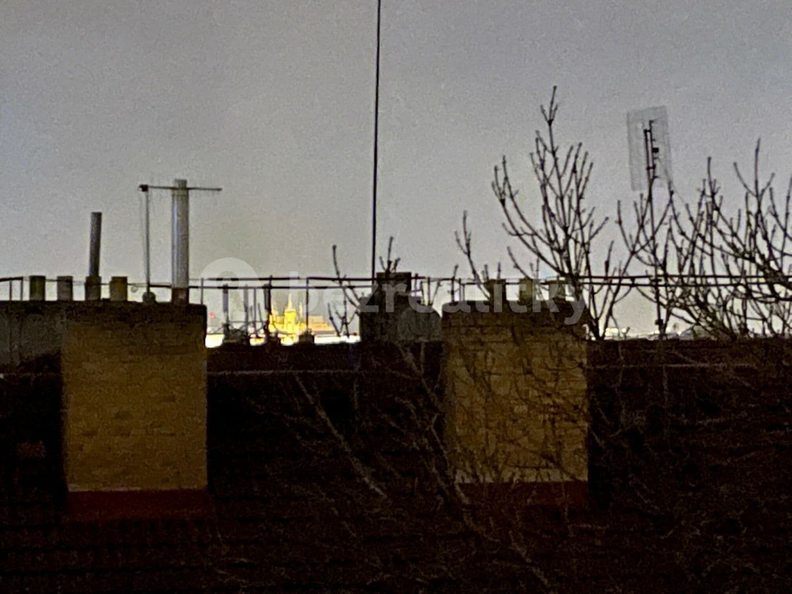 Prenájom bytu 2-izbový 56 m², Sdružení, Praha, Praha Prenájom bytu 2-izbový 56 m², Sdružení, Praha, Praha