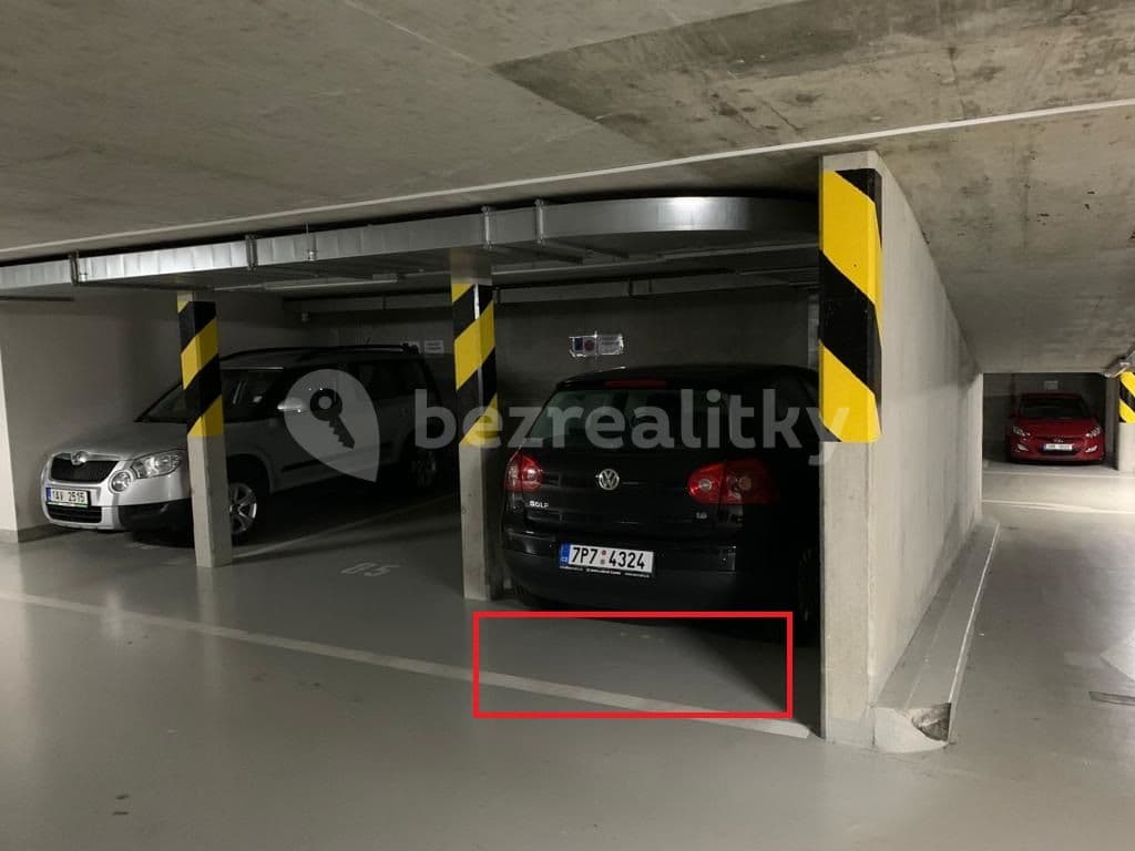 Prenájom garáže 13 m², Panuškova, Praha, Praha Prenájom garáže 13 m², Panuškova, Praha, Praha