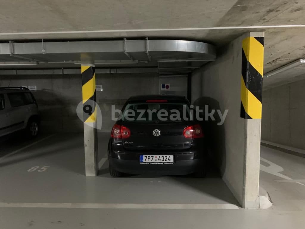 Prenájom garáže 13 m², Panuškova, Praha, Praha Prenájom garáže 13 m², Panuškova, Praha, Praha