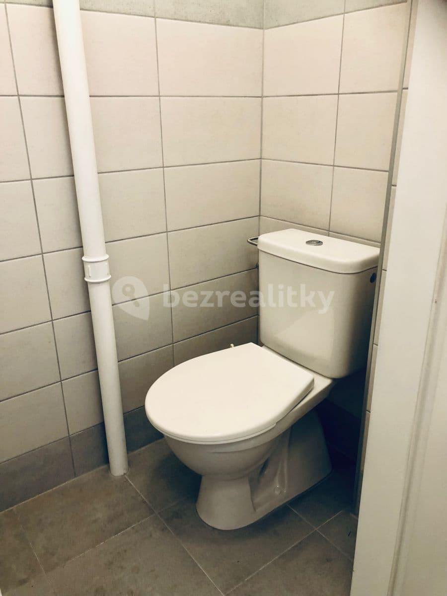 Prenájom bytu 1-izbový 30 m², Kloboučnická, Praha, Praha Prenájom bytu 1-izbový 30 m², Kloboučnická, Praha, Praha