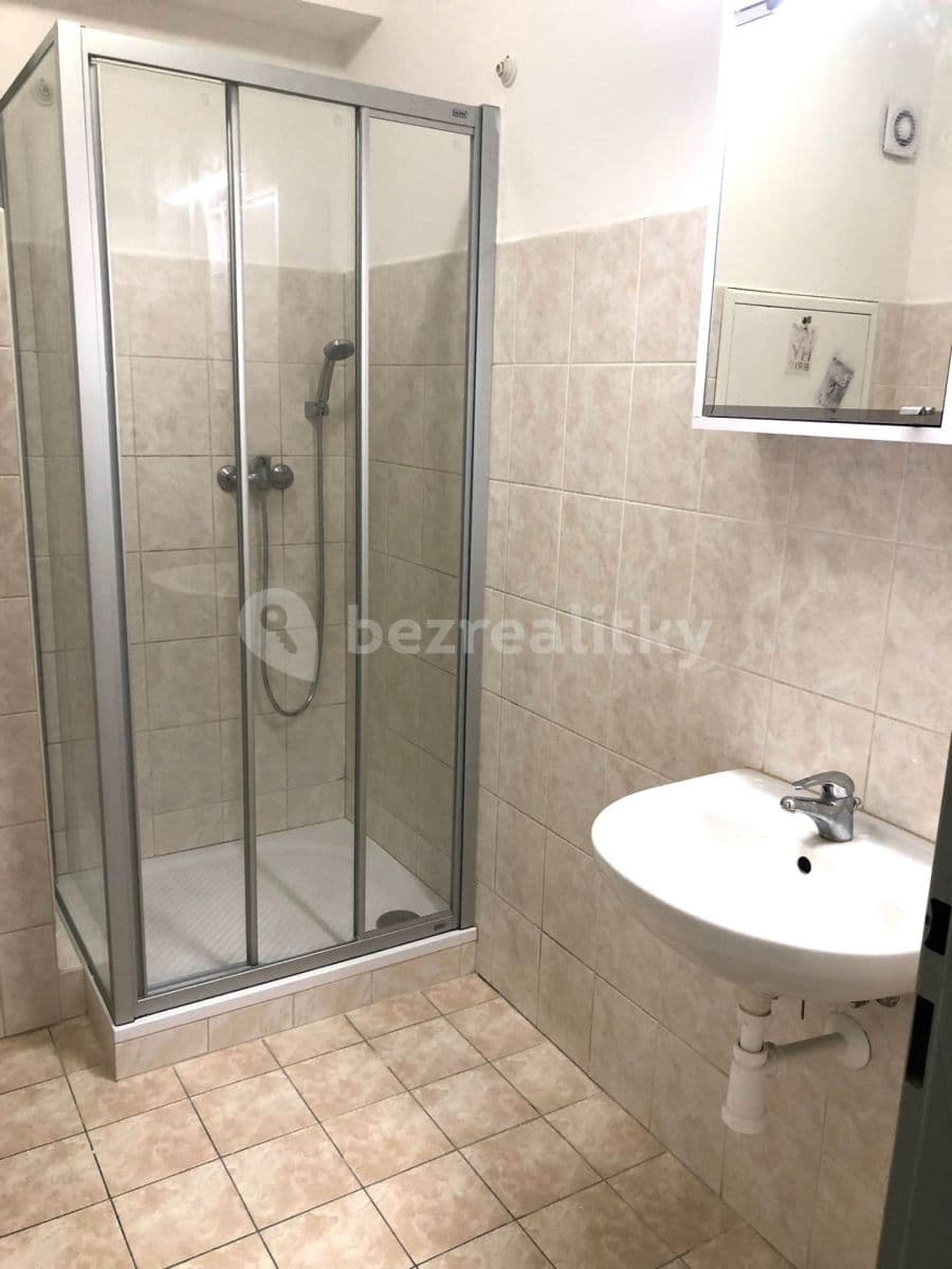 Prenájom bytu 1-izbový 40 m², K Tabulkám, Kostelec nad Orlicí, Královéhradecký kraj Prenájom bytu 1-izbový 40 m², K Tabulkám, Kostelec nad Orlicí, Královéhradecký kraj