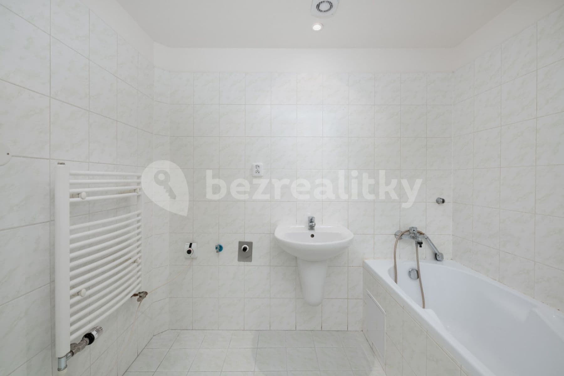 Predaj bytu 2-izbový 91 m², U Pekáren, Praha, Praha Predaj bytu 2-izbový 91 m², U Pekáren, Praha, Praha