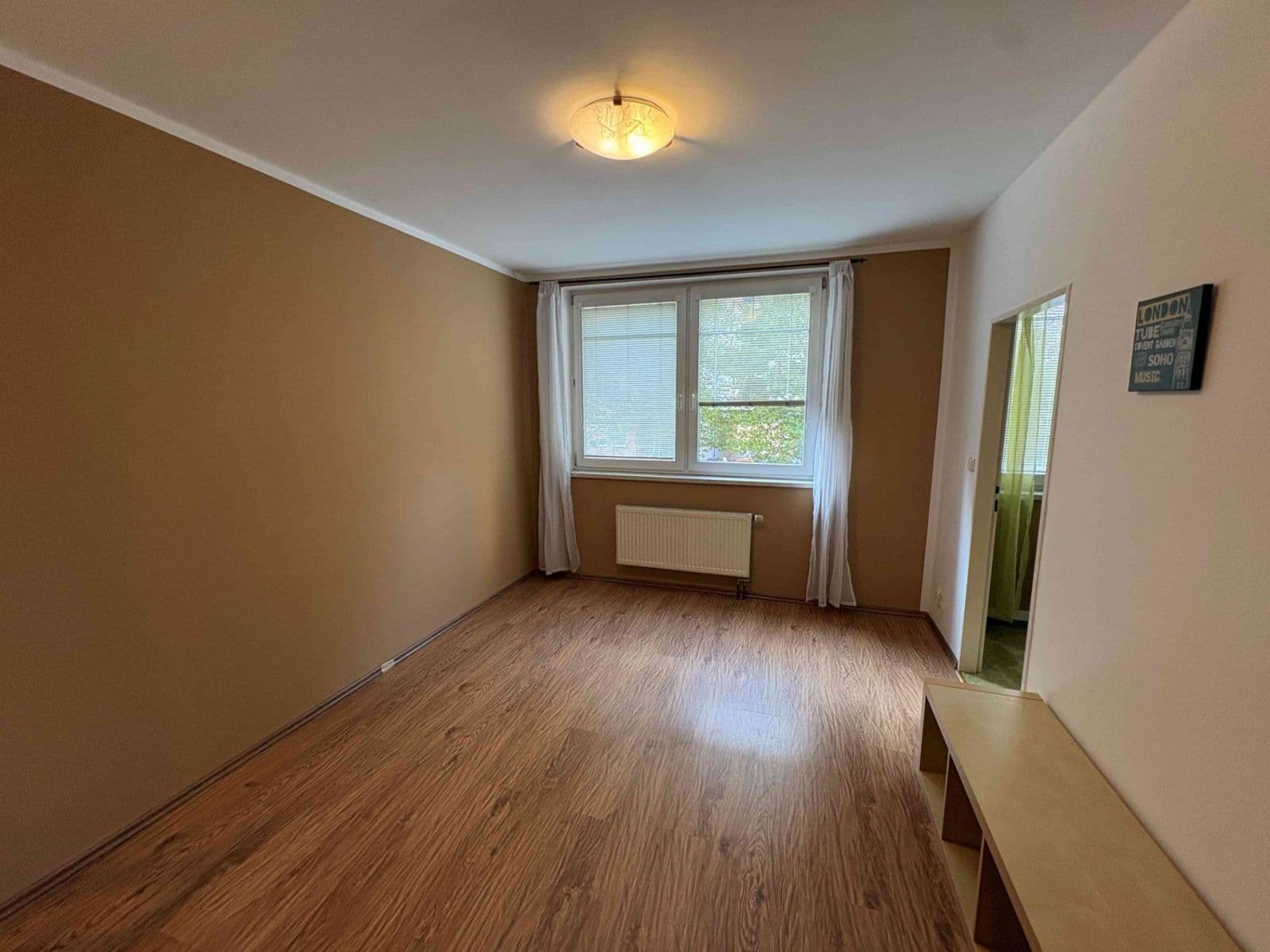 Prenájom bytu 2-izbový 46 m², Hnězdenská, Praha, Praha Prenájom bytu 2-izbový 46 m², Hnězdenská, Praha, Praha