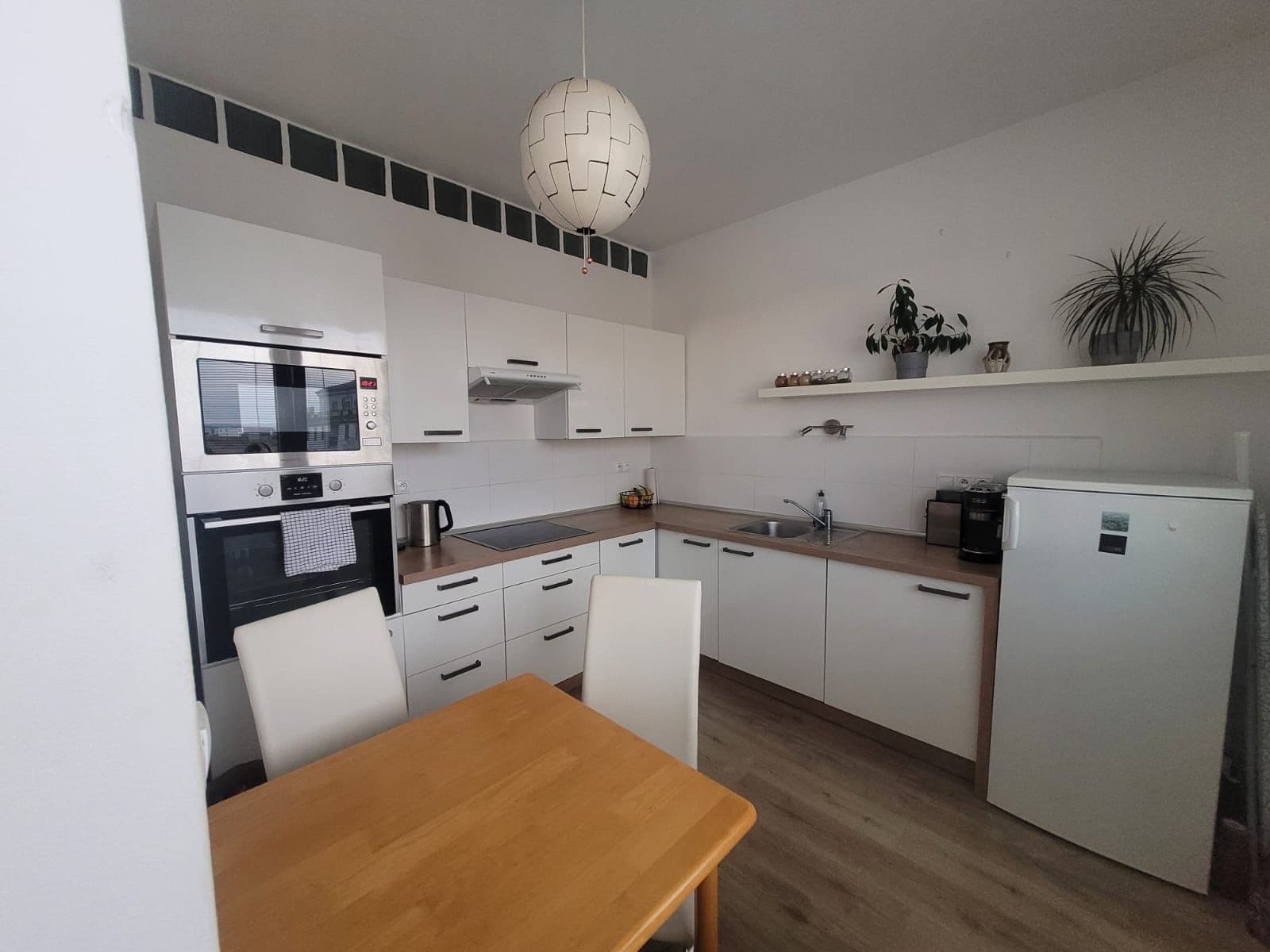 Prenájom bytu 1-izbový 33 m², Větrná, České Budějovice, Jihočeský kraj Prenájom bytu 1-izbový 33 m², Větrná, České Budějovice, Jihočeský kraj