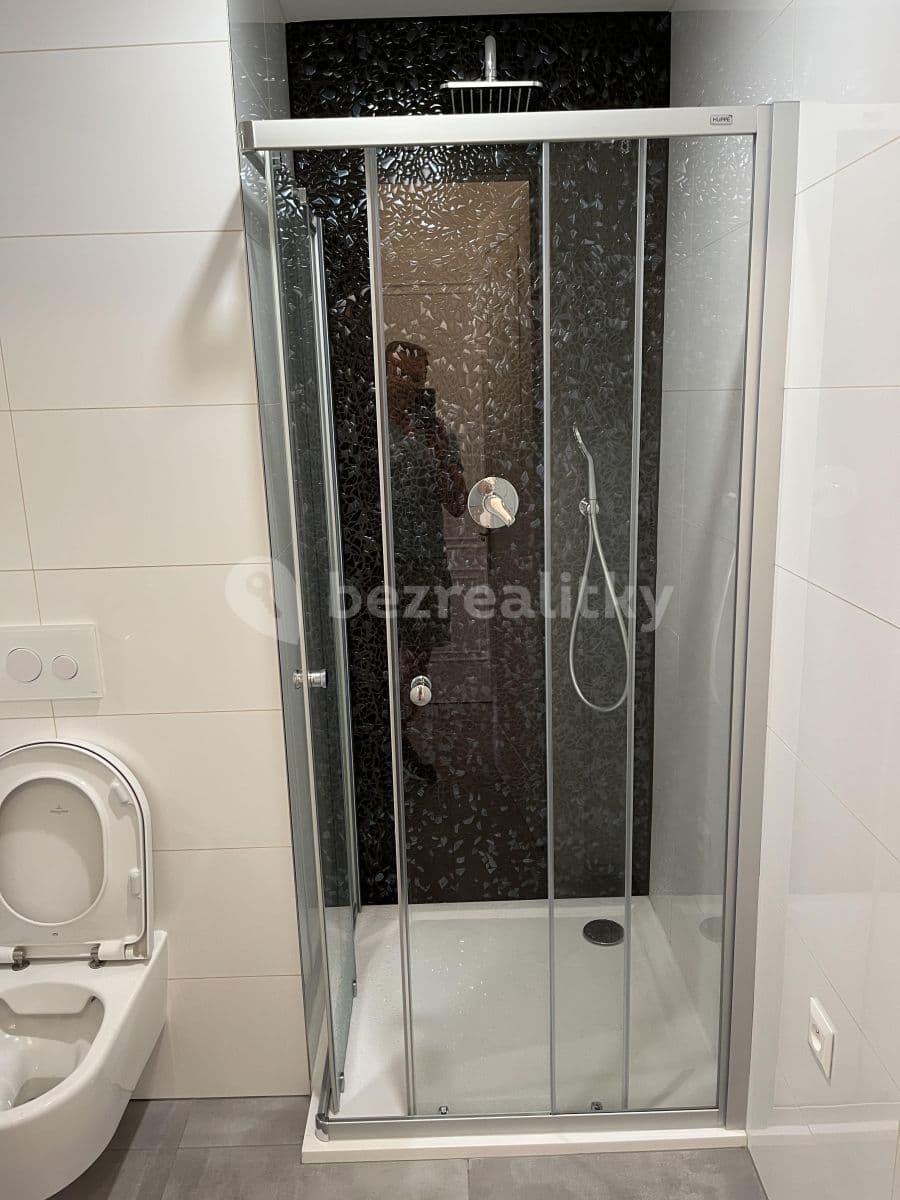 Prenájom bytu 1-izbový 31 m², Rubešova, Praha, Praha Prenájom bytu 1-izbový 31 m², Rubešova, Praha, Praha