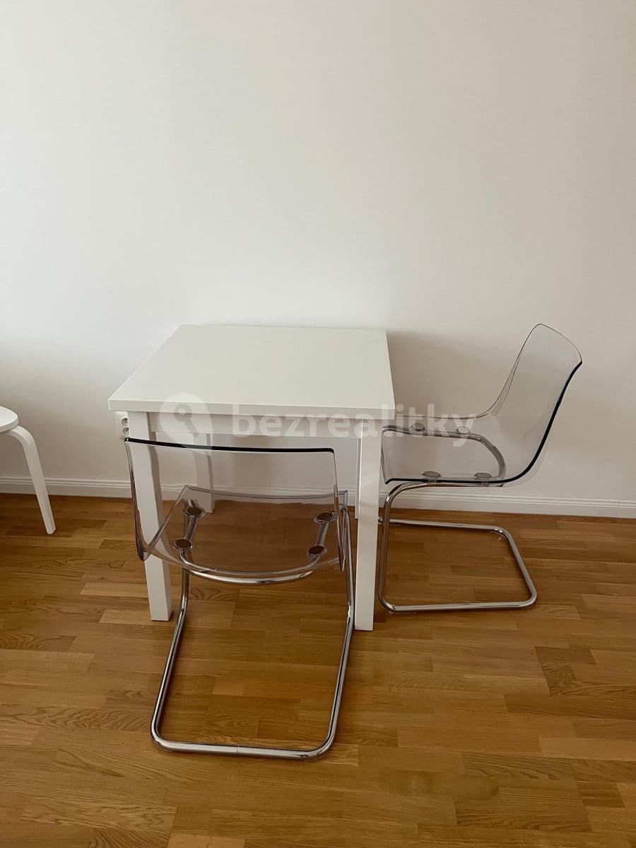 Prenájom bytu 1-izbový 31 m², Rubešova, Praha, Praha Prenájom bytu 1-izbový 31 m², Rubešova, Praha, Praha